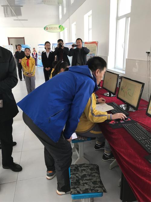 科技赋能教育，智慧点亮课堂——吉林省信息技术应用示范县验收通榆二小活动掠影